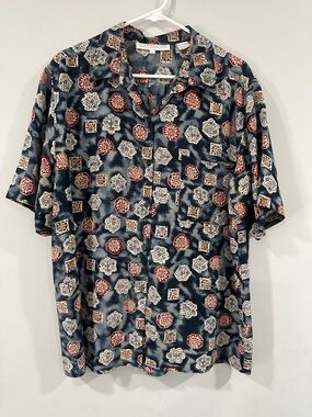 Preston & York vintageShort-Sleeve Button-Down with Red & Cream Medallion Print
